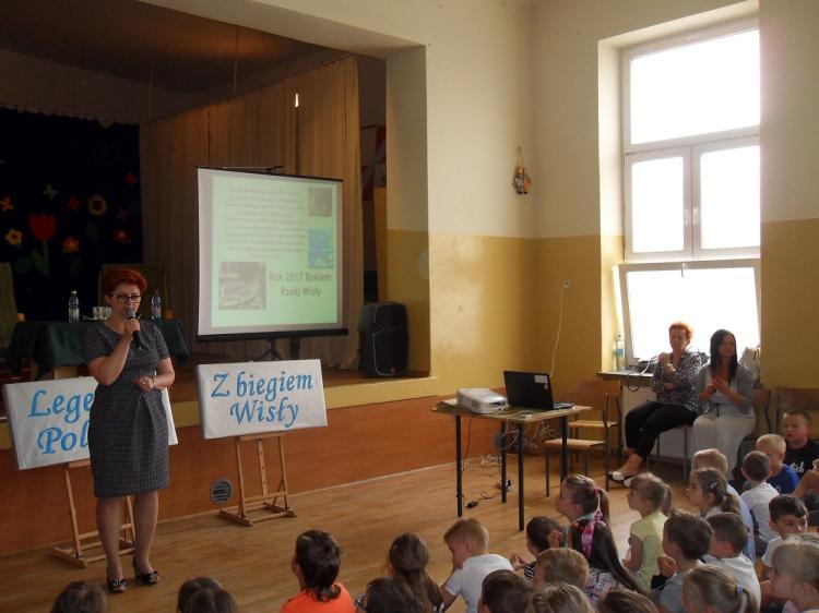 II Poddębicki Maraton Czytania „Z biegiem Wisły”